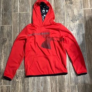Red Under Armour Boys XL hoodie